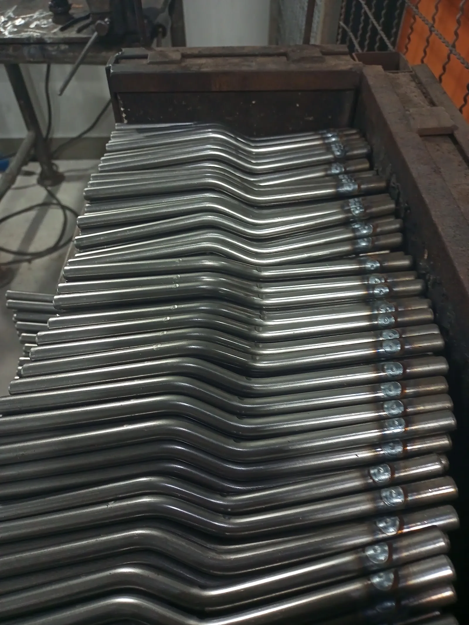 Tubos de aço inox curvados e soldados